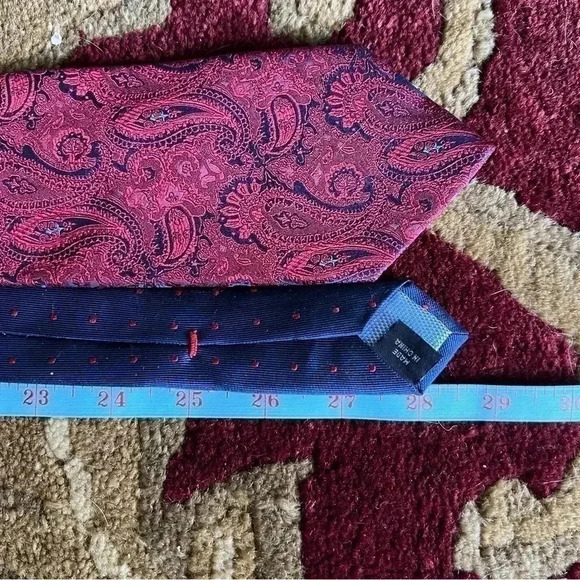 Tommy Hilfiger Men’s Red Navy Blue Paisley Tie - Picture 7 of 8